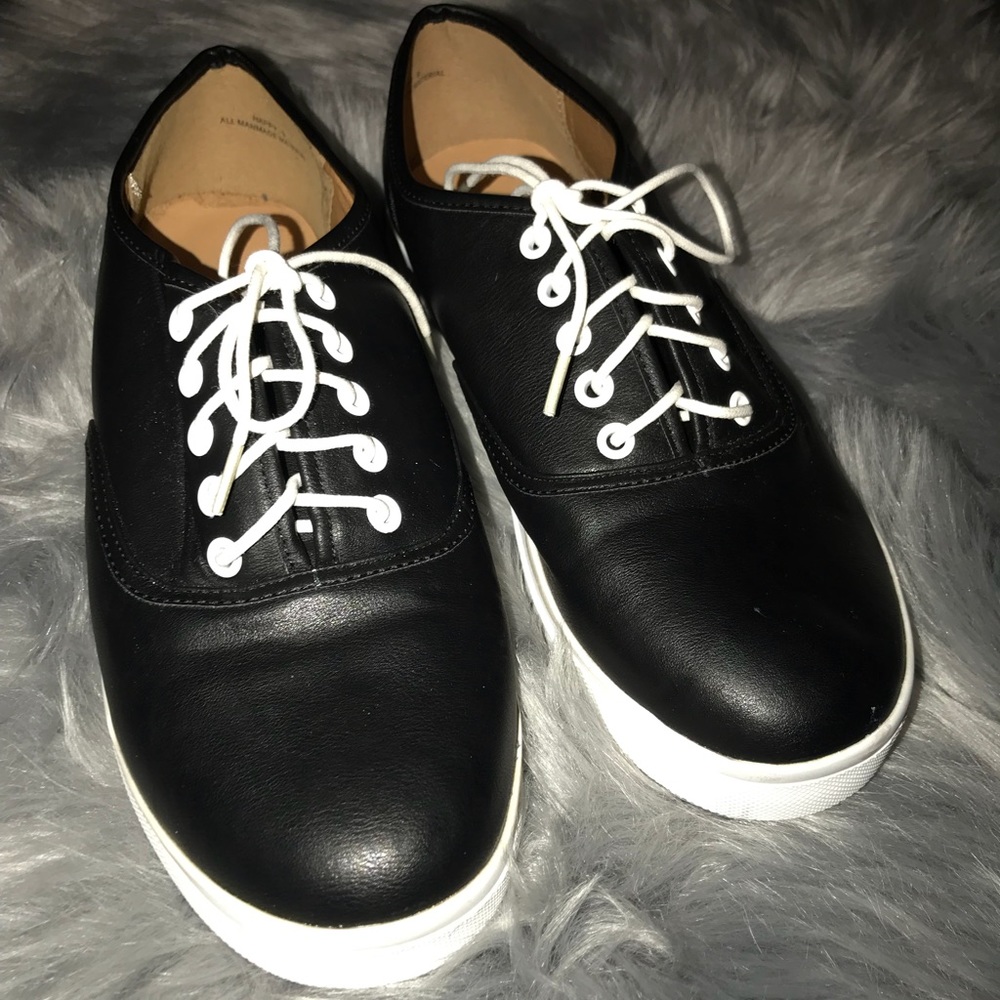 Doll house faux leather shoes